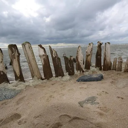 Haus-sylter-welle-8-88-ob